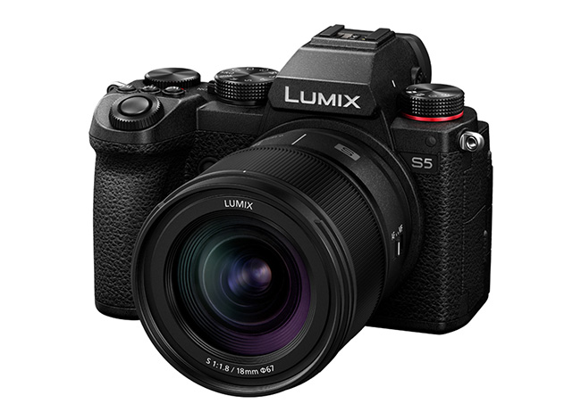 LUMIX S5 + S18mm F1.8 Lens